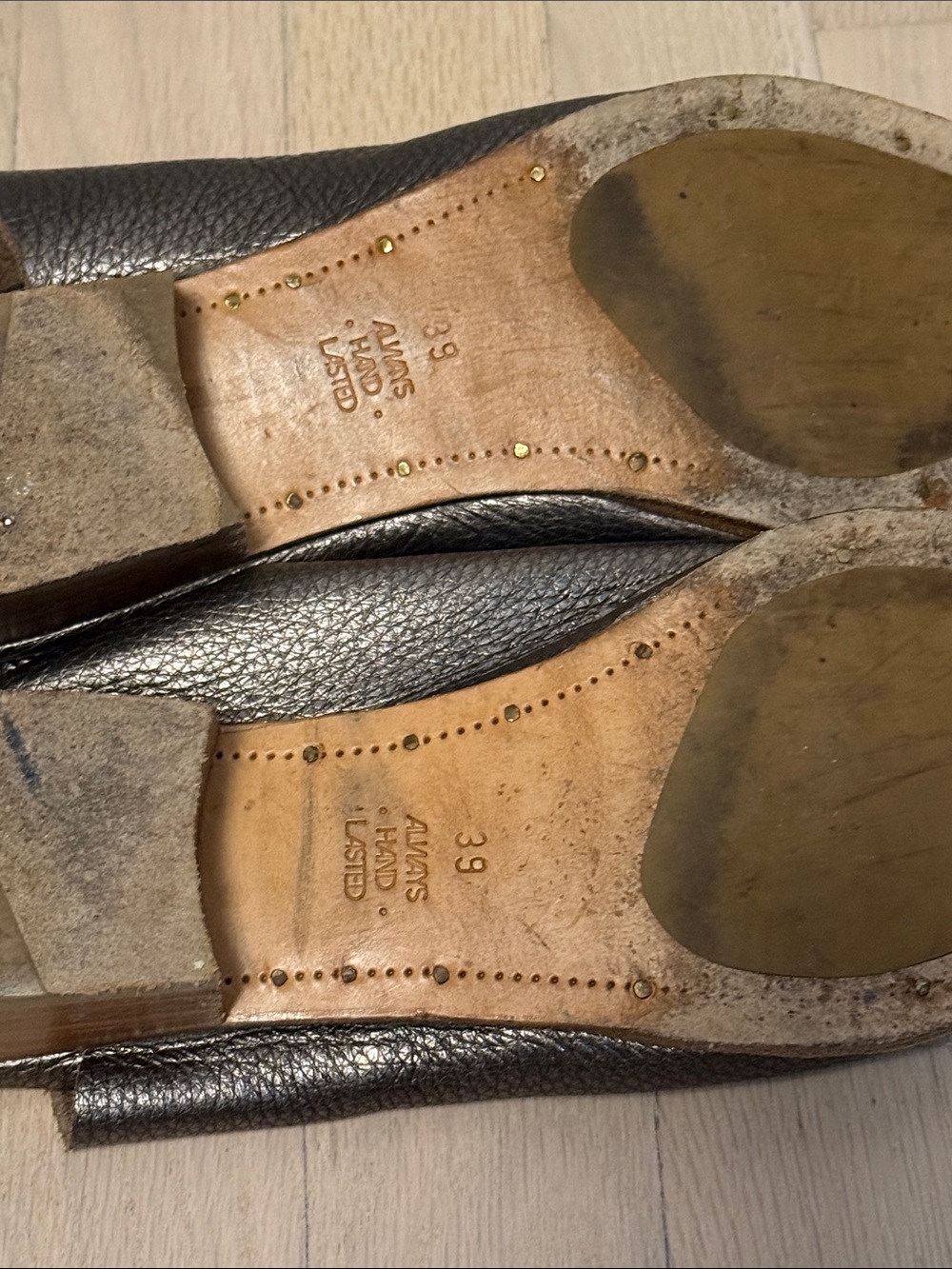 Sevilla Smith Women’s Gunmetal Gray Metallic Leather Slip-On Shoe Boots 39 - Picture 9 of 9